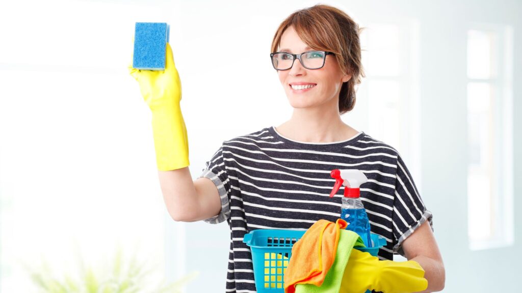 Os 7 Principais Direitos da Empregada Doméstica que Mora no Emprego Conheça os direitos da empregada doméstica que mora no emprego e saiba como garantir uma relação de trabalho justa e digna.