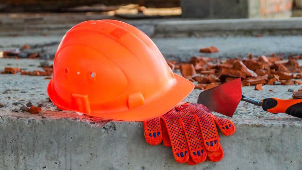 Falta de EPI em Acidente de Trabalho: O Que Fazer? Saiba o que fazer em caso de falta de EPI em acidente de trabalho. Conheça seus direitos e como proceder com a Dra Marília Bazzan.