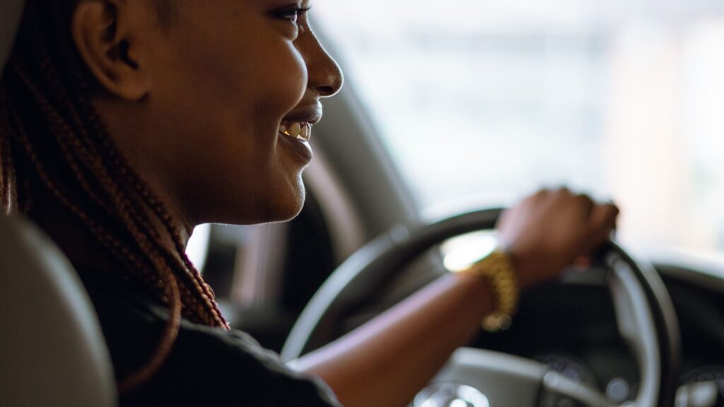 Motorista Obrigado a Fazer Hora Extra: É Abuso? Motoristas têm direitos em relação a horas extras. Entenda como se proteger e quais medidas tomar em casos de abuso.